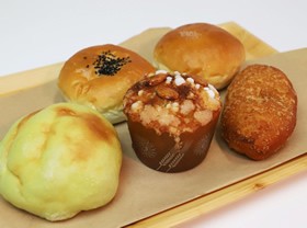国産小麦とバターを使った ふんわりパンいろいろ詰合せ